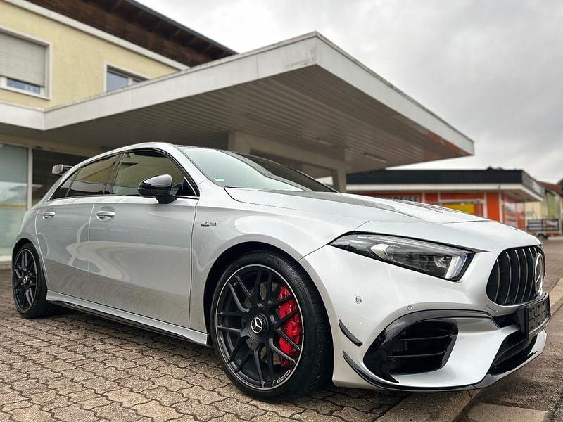 Silber Gebraucht 2022 Mercedes A45 AMG AMG Limousine | 63.000 € - Bild 1/4