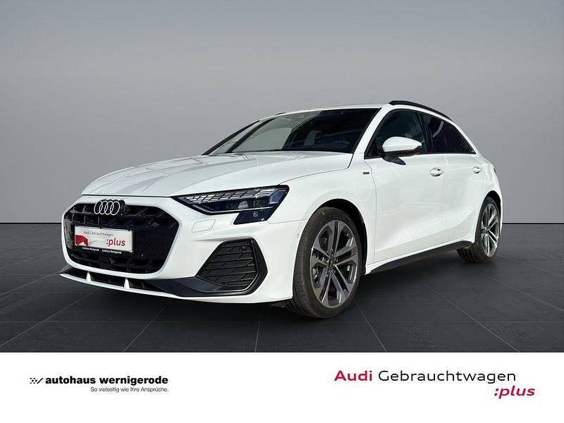 Gebraucht Audi A3 S-Line 116 PS (85 kW) 2025 Gletscherweiß metallic Limousine