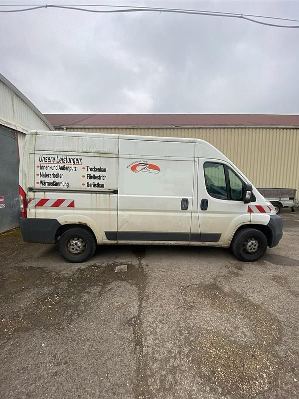 Gebraucht Peugeot Boxer 131 PS (96 kW) 2011 Weiß Van