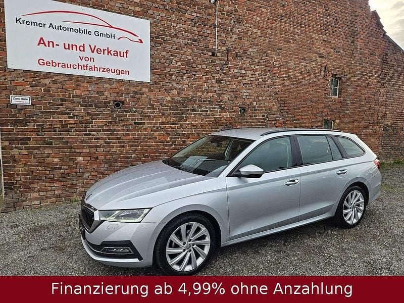 Silber Gebraucht 2021 Skoda Octavia First Edition Kombi | 16.490 € (Fairer Preis) - Bild 1/4
