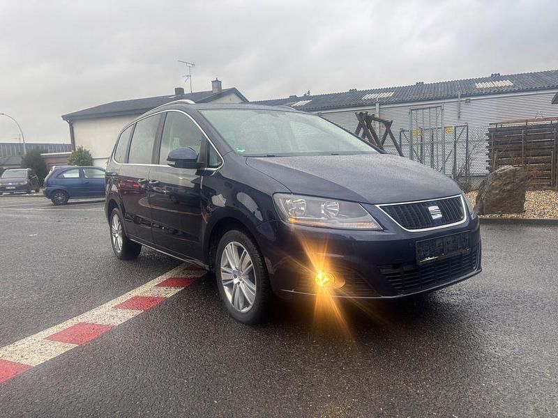 Blau Gebraucht 2013 Seat Alhambra Style Van / Kleinbus | 4.799 € - Bild 1/4