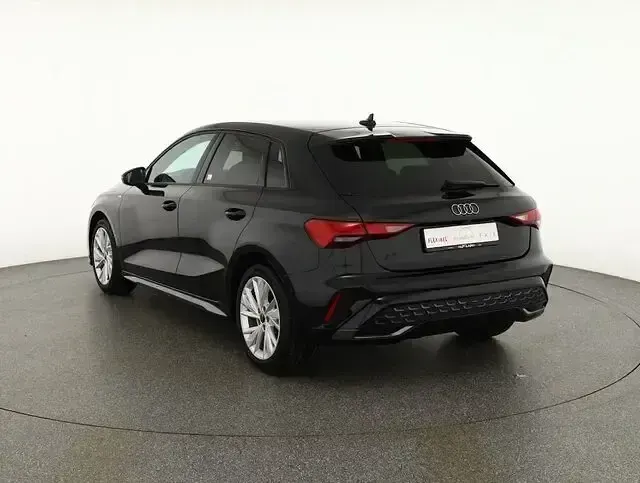 Neu Audi A3 Comfort 2025 Andere Limousine