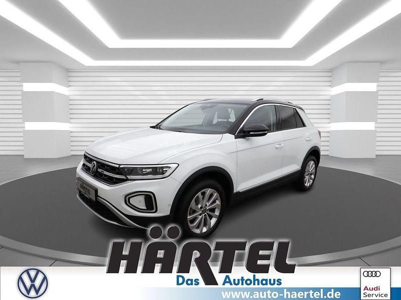 Pure white, solid Gebraucht 2024 VW T-Roc Style SUV | 28.300 € (Guter Preis) - Bild 1/4