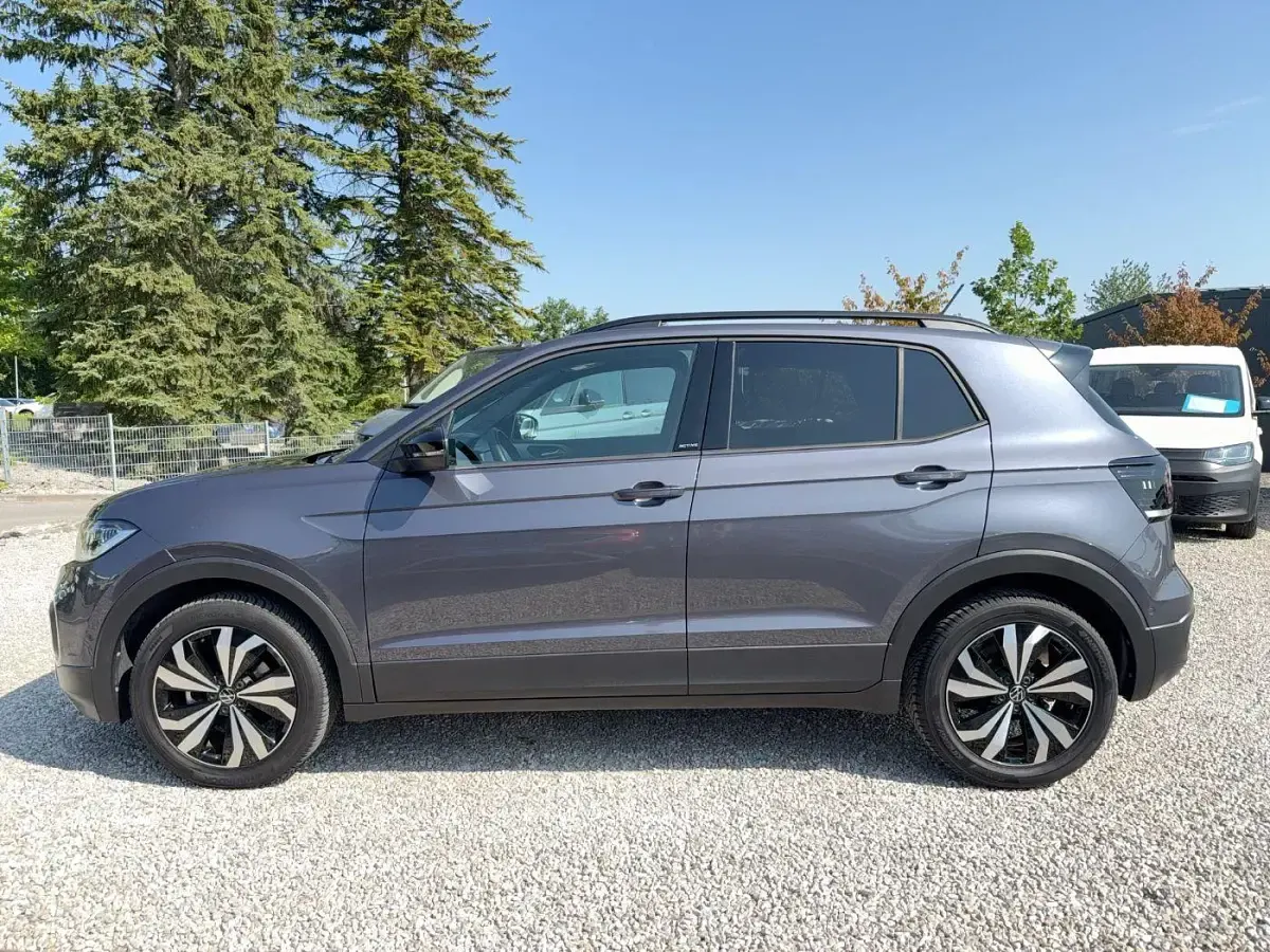 Gebraucht VW T-Cross Active 110 PS (80 kW) 2022 Rauchgrau SUV