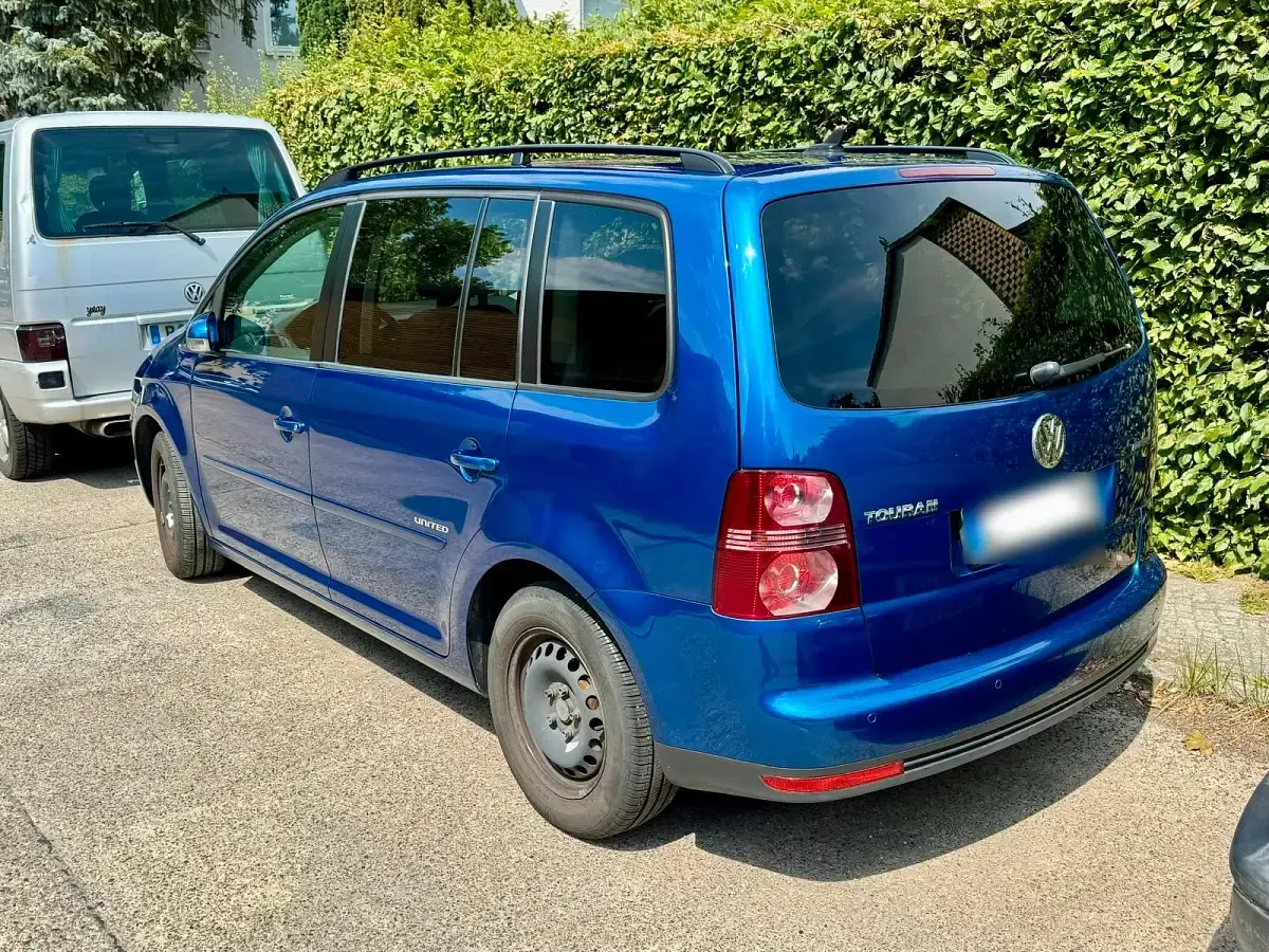 Gebraucht VW Touran 105 PS (77 kW) 2009 Blau Van / Kleinbus