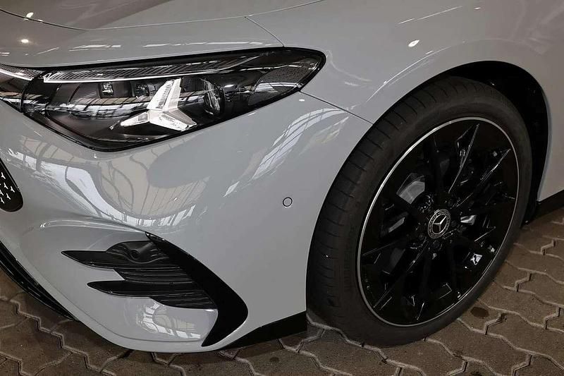 Gebraucht Mercedes 350 260 kW (354 PS) 2025 Alpingrau Coupé