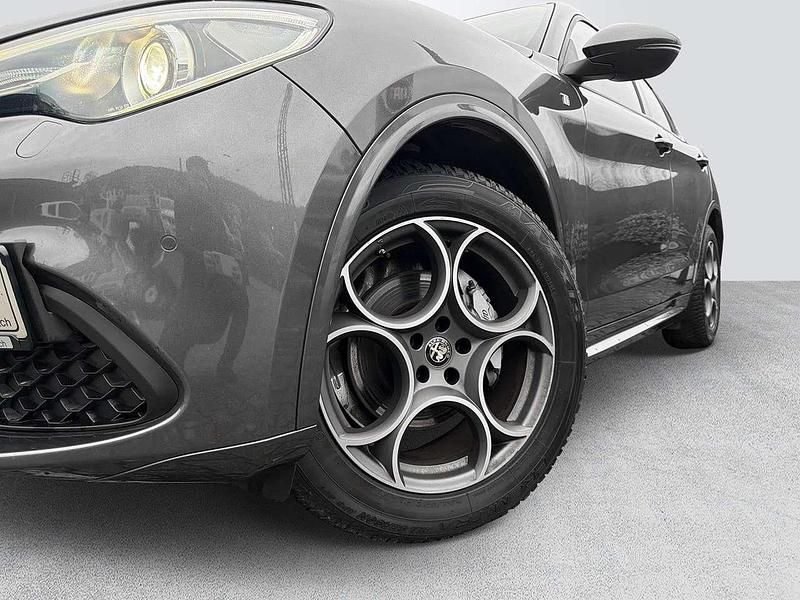 Gebraucht Alfa Romeo Stelvio 280 PS (205 kW) 2022 Grigio vesuvio, metallic SUV