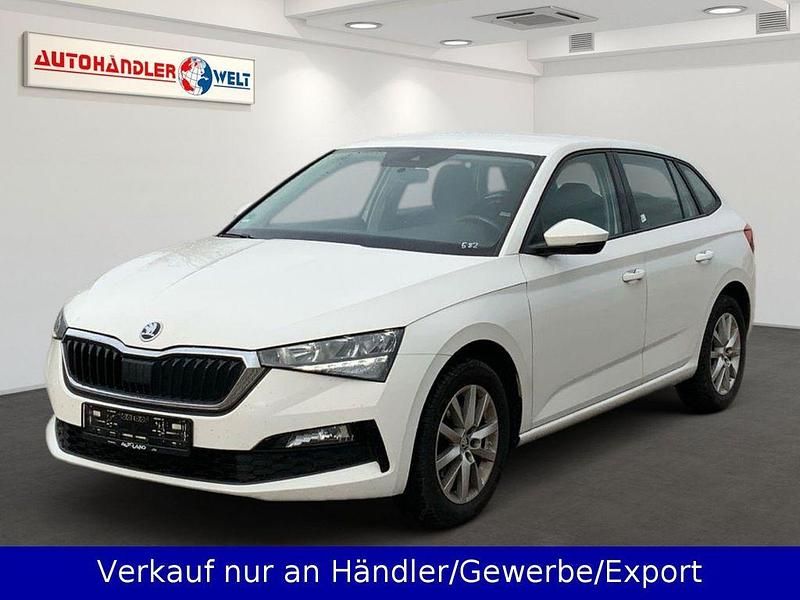 Weiß Gebraucht 2019 Skoda Scala Ambition Kleinwagen | 8.999 € (Superpreis) - Bild 1/4