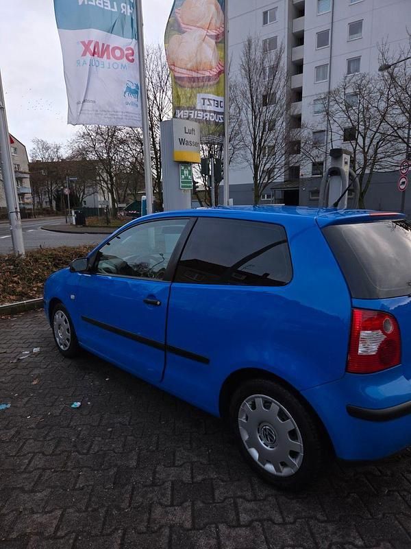 Gebraucht VW Polo 54 PS (39 kW) 2003 Blau Limousine