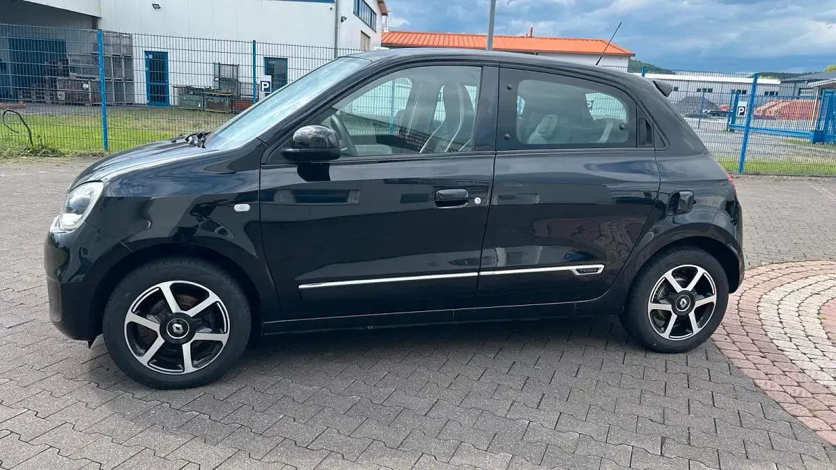 Gebraucht Renault Twingo Intens 92 PS (67 kW) 2019 Schwarz Kleinwagen