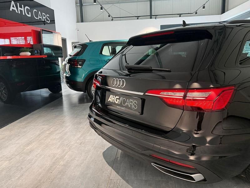 Gebraucht Audi A4 Basis 150 PS (110 kW) 2022 Schwarz Kombi