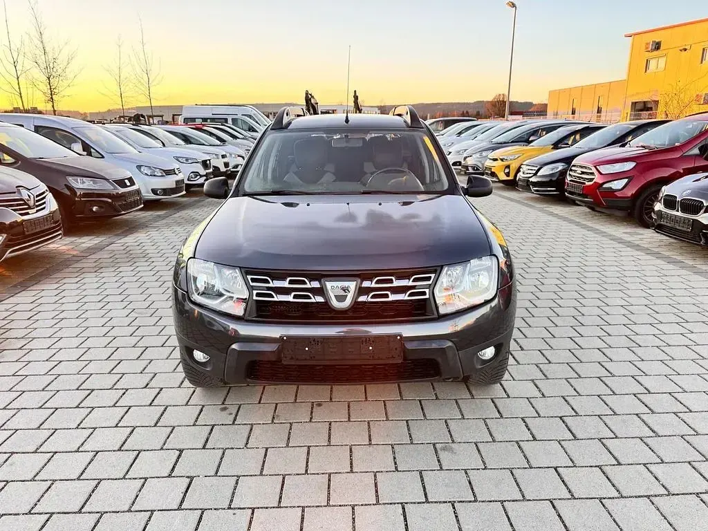 Gebraucht Dacia Duster 109 PS (80 kW) 2017 Grau SUV