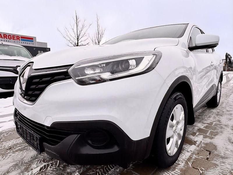 Weiß Gebraucht 2017 Renault Kadjar Life SUV | 7.950 € (Guter Preis) - Bild 1/4