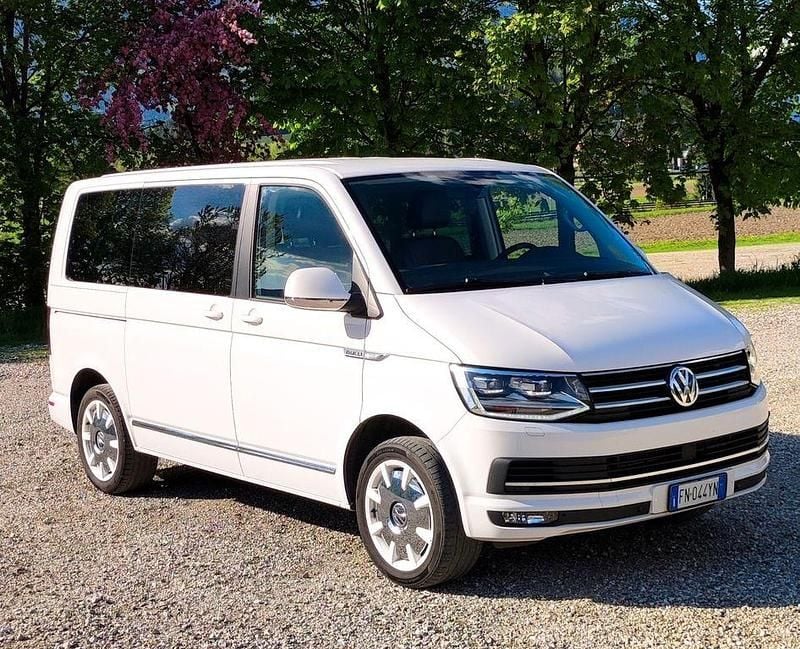 Second-hand VW T6 150 CP (110 kW) 2017 Alb Van