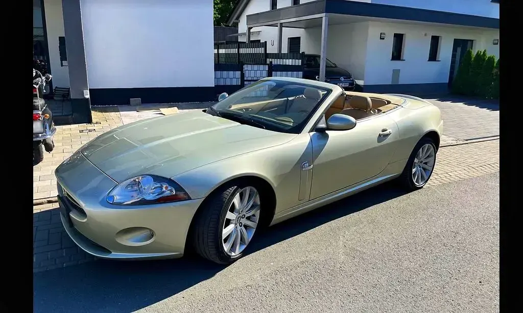 Gebraucht Jaguar XK 298 PS (219 kW) 2007 Beige Cabrio