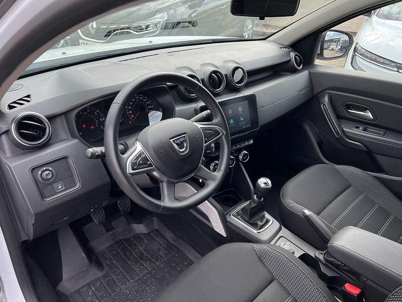 Gebraucht Dacia Duster Prestige 150 PS (110 kW) 2022 Weiß SUV