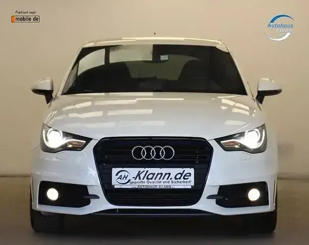 Second-hand Audi A1 S-Line 185 CP (136 kW) 2011 Alb Hatchback