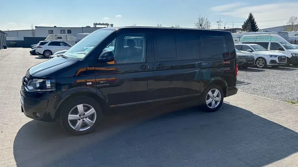 Gebraucht VW Multivan Comfortline 179 PS (131 kW) 2010 Schwarz Van / Kleinbus