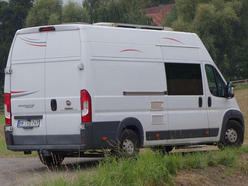 Weiß Gebraucht 2017 Fiat Ducato Van | 34.950 € - Bild 1/4