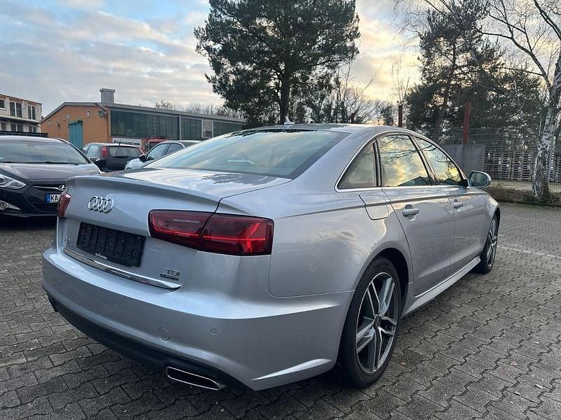 Gebraucht Audi A6 Sport 218 PS (160 kW) 2017 Silber Limousine