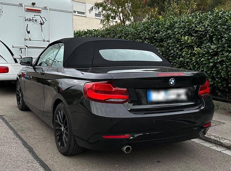 Gebraucht BMW 218 Advantage 150 PS (110 kW) 2017 Schwarz Cabrio