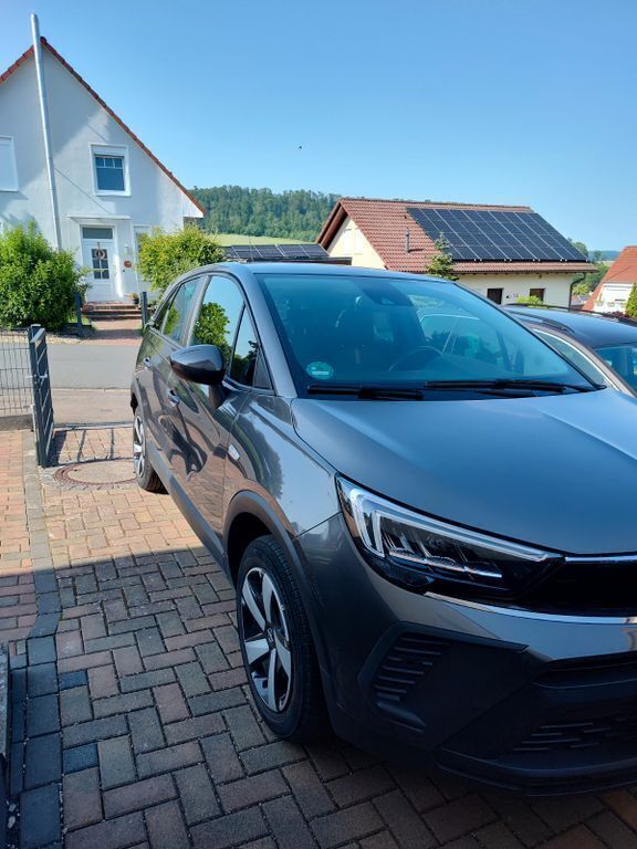 Grau Gebraucht 2021 Opel Crossland Edition SUV | 13.500 € - Bild 1/2