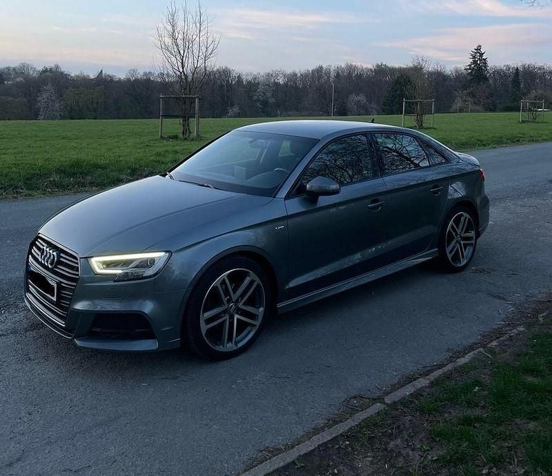 Gebraucht Audi A3 S-Line 116 PS (85 kW) 2019 Grau Limousine