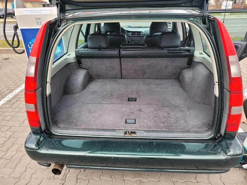 Gebraucht Volvo V70 193 PS (141 kW) 1997 Grün Kombi