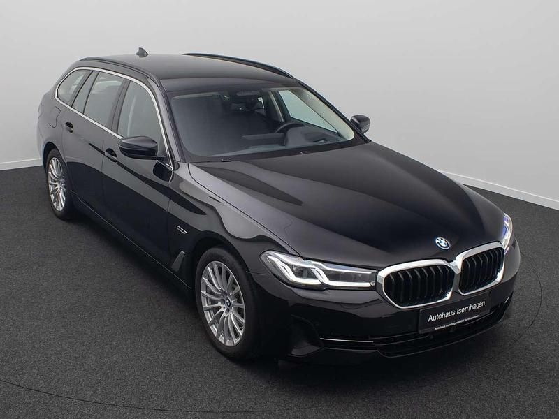 Gebraucht BMW 530 Sport Line 292 PS (214 kW) 2022 Schwarz ii668 Kombi