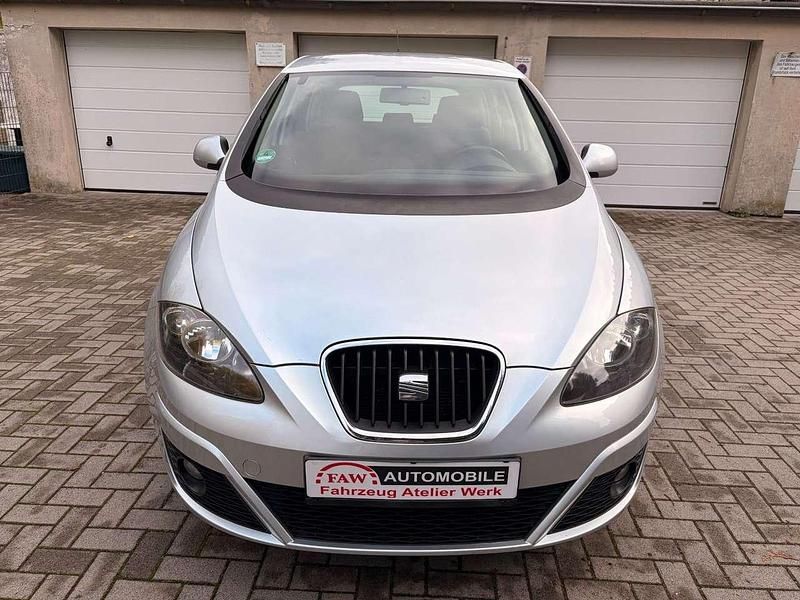 Gebraucht Seat Altea Ecomotive 105 PS (77 kW) 2010 Silber Van / Kleinbus