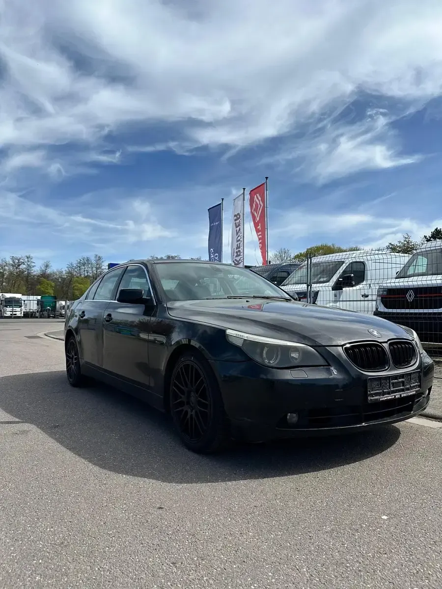 Usata BMW 530 218 CV (160 kW) 2004 Nero Berlina