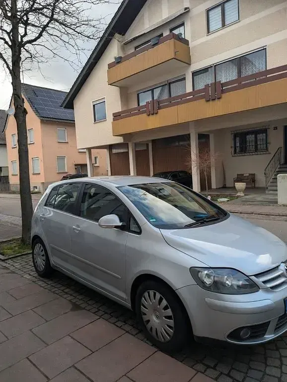 Gebraucht VW Golf Plus Cross 116 PS (85 kW) 2006 Silber Van / Kleinbus