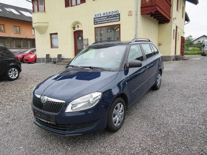Blau Gebraucht 2011 Skoda Fabia Cool Edition Kombi | 1.650 € (Superpreis) - Bild 1/4