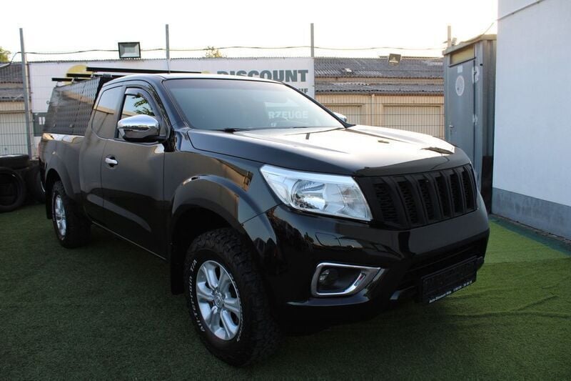 Schwarz (metallic) Gebraucht 2016 Nissan Navara Acenta Abholung | 19.999 € (Fairer Preis) - Bild 1/4