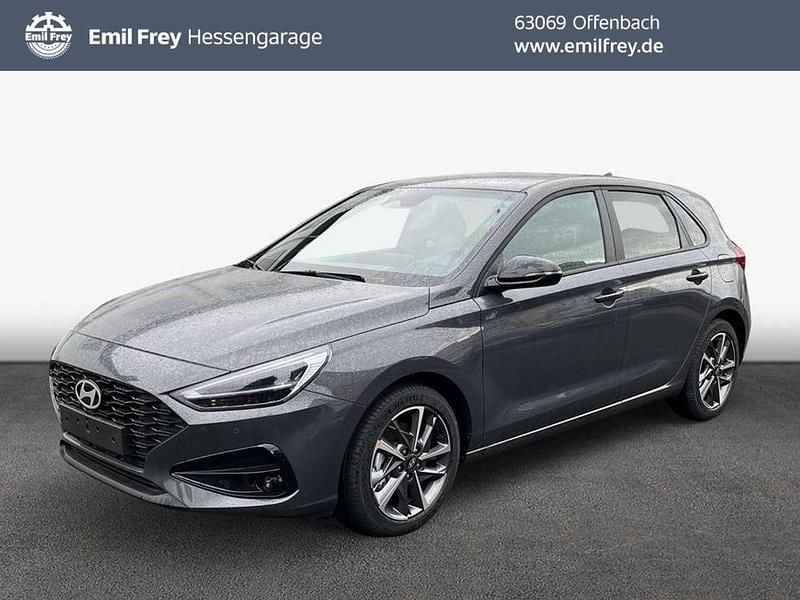 Grau Gebraucht 2024 Hyundai i30 Advantage Limousine | 21.750 € (Guter Preis) - Bild 1/4