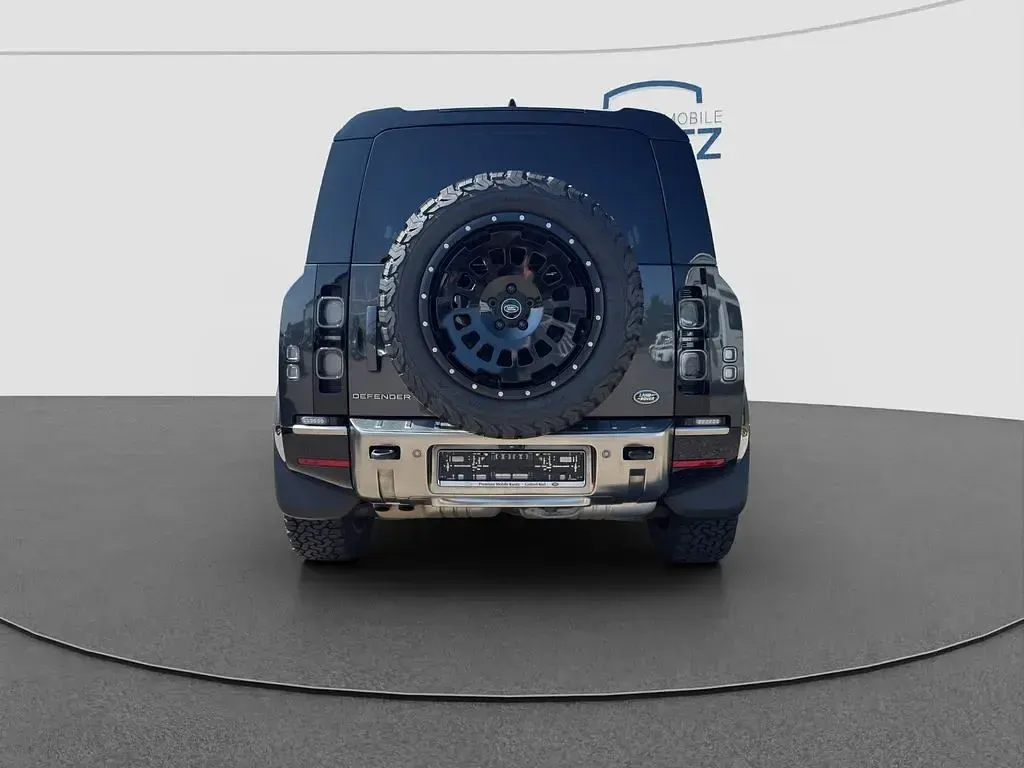 Gebraucht Land Rover Defender 300 PS (220 kW) 2021 Carpathian grey SUV