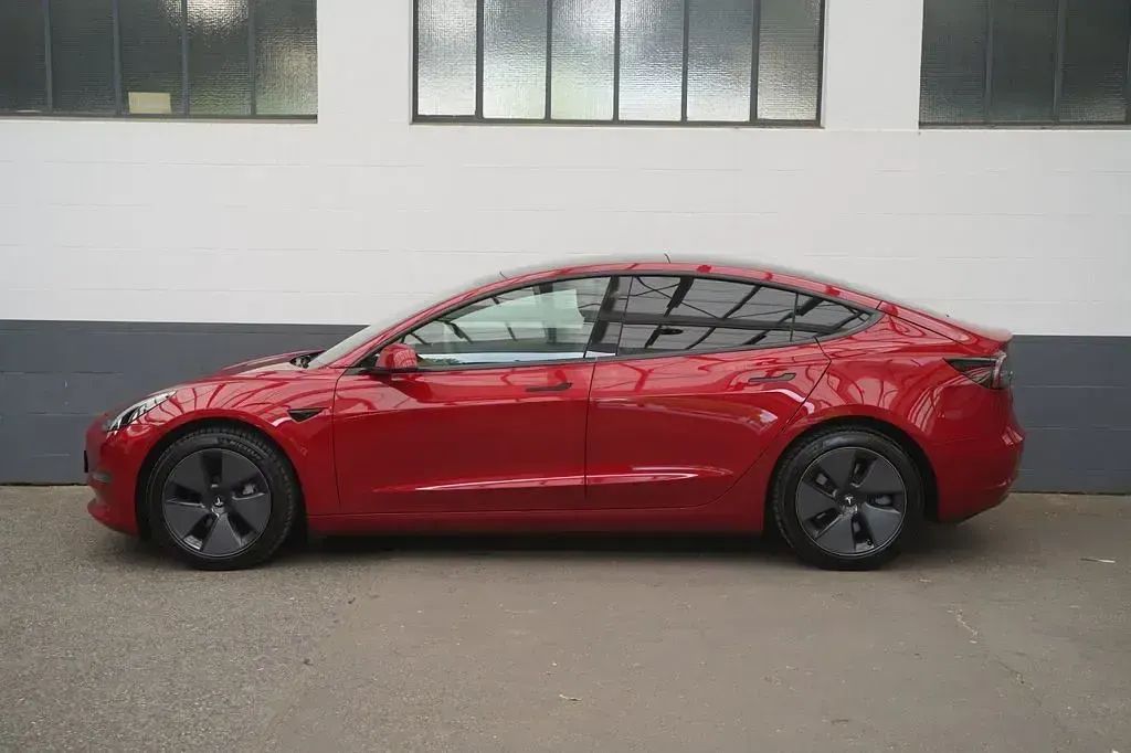 Gebraucht Tesla Model 3 Long Range AWD 366 kW (498 PS) 2020 Rot Limousine