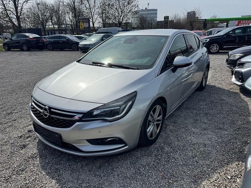 Gebraucht Opel Astra Dynamic 125 PS (91 kW) 2016 Silber Limousine