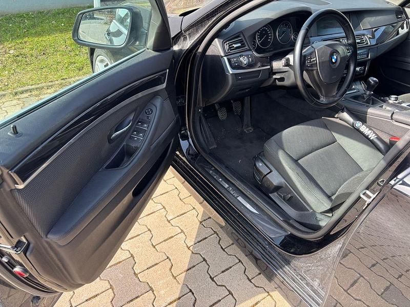 Gebraucht BMW 528 258 PS (189 kW) 2010 Schwarz Limousine