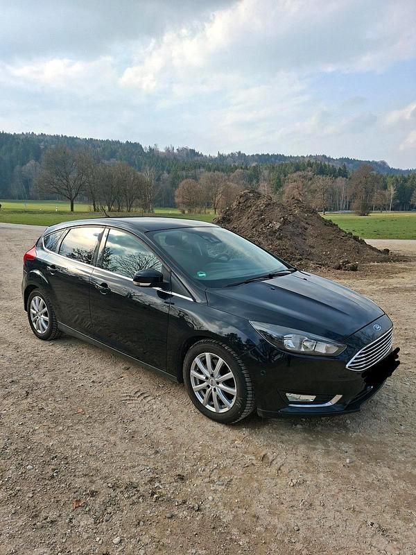 Gebraucht Ford Focus Titanium 150 PS (110 kW) 2014 Schwarz Limousine