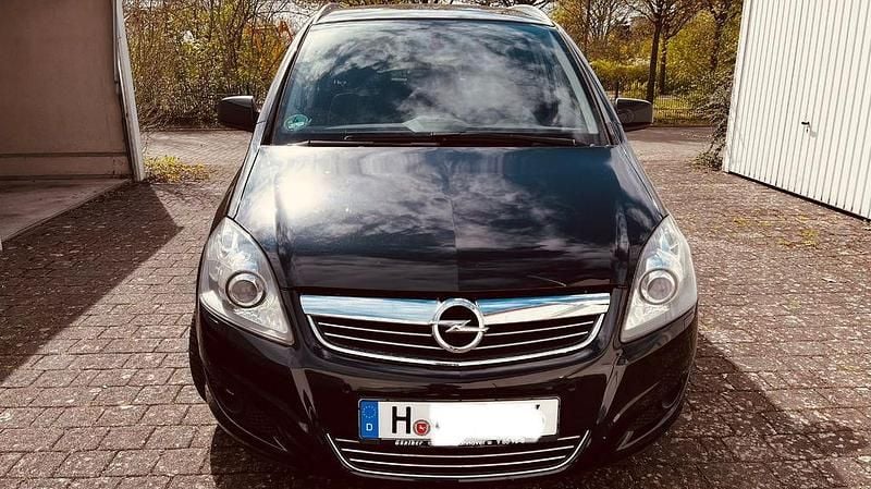 Gebraucht Opel Zafira 140 PS (102 kW) 2014 Schwarz Van / Kleinbus