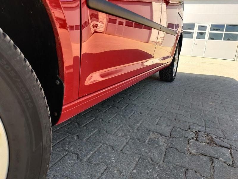 Gebraucht VW Caddy Maxi 102 PS (75 kW) 2013 Rot Van / Kleinbus