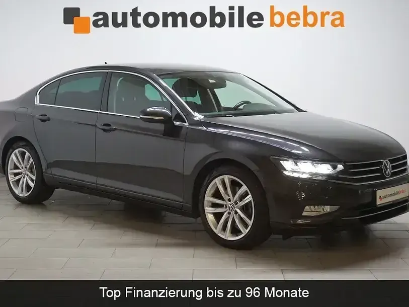 Gebraucht VW Passat R-line 200 PS (147 kW) 2021 Mangangrau Limousine