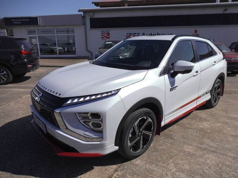 Weiß Gebraucht 2022 Mitsubishi Eclipse Cross Select SUV | 24.450 € (Fairer Preis) - Bild 1/4