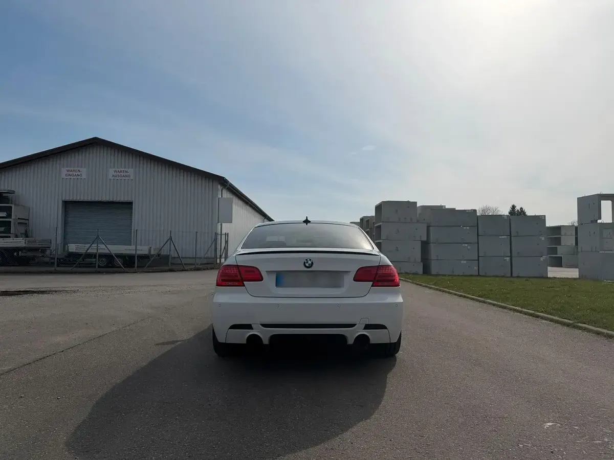Gebraucht BMW 335 M Sport 286 PS (210 kW) 2012 Weiß Coupé