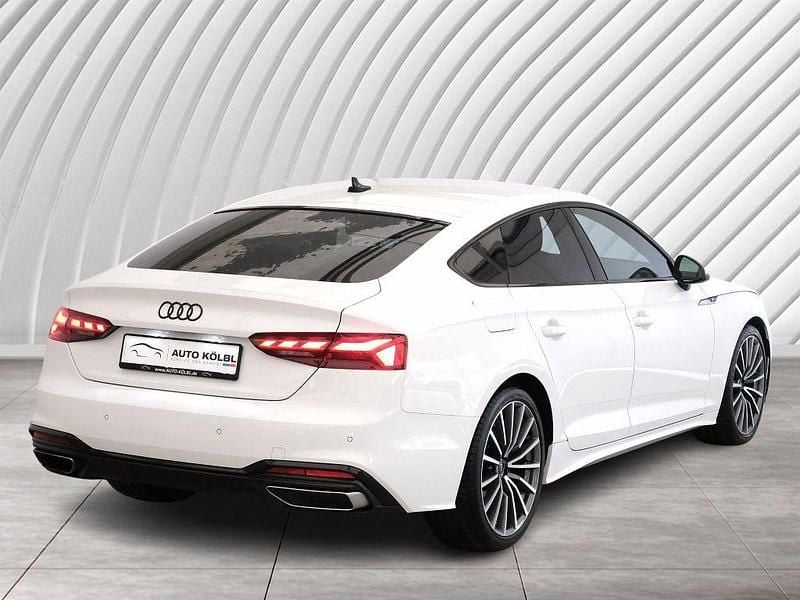 Gebraucht Audi A5 Sportback S-Line 163 PS (119 kW) 2022 Ibisweiß Kleinwagen