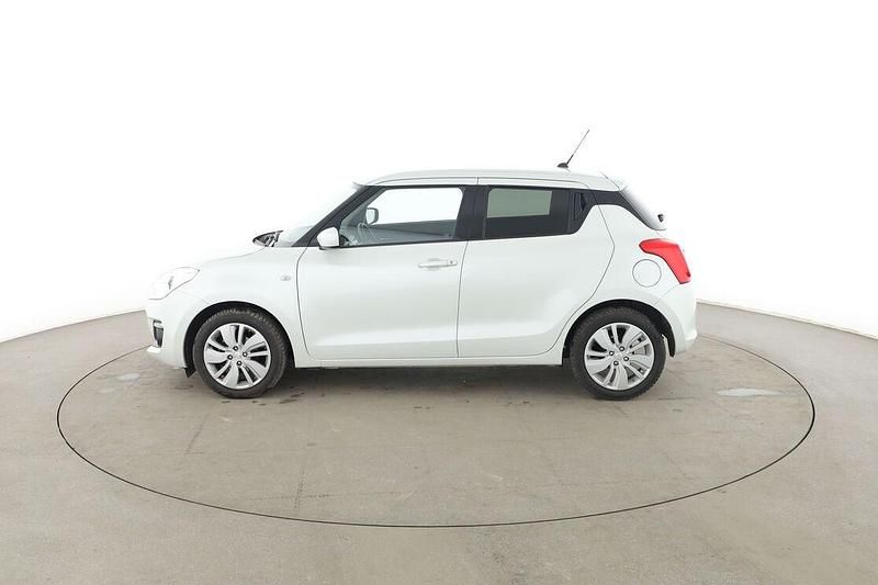 Gebraucht Suzuki Swift Comfort 90 PS (66 kW) 2019 Weiß Kleinwagen