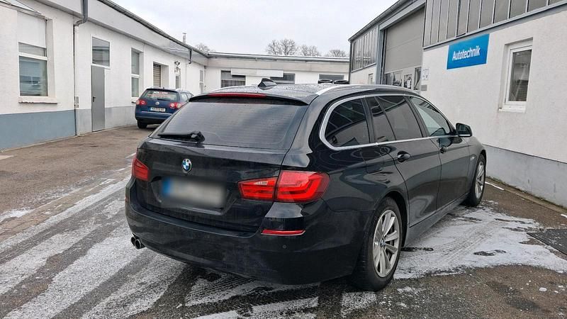 Gebraucht BMW 525 204 PS (150 kW) 2011 Schwarz Kombi