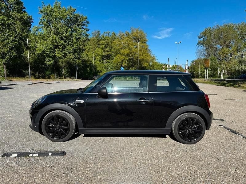 Usata Mini ONE 102 CV (75 kW) 2018 Nero Utilitaria
