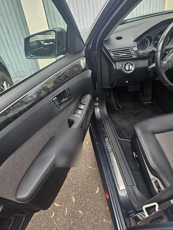 Gebraucht Mercedes E200 Avantgarde 184 PS (135 kW) 2013 Grau Limousine